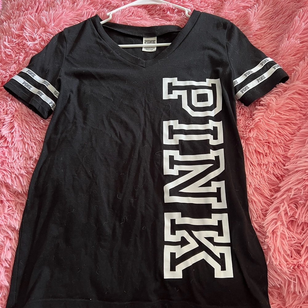 Black Tee